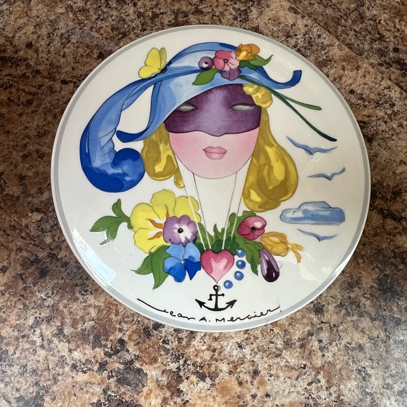 Ceramic Box Signed - Picture 2 of 4